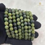 Load image into Gallery viewer, Green Jade Bracelet

